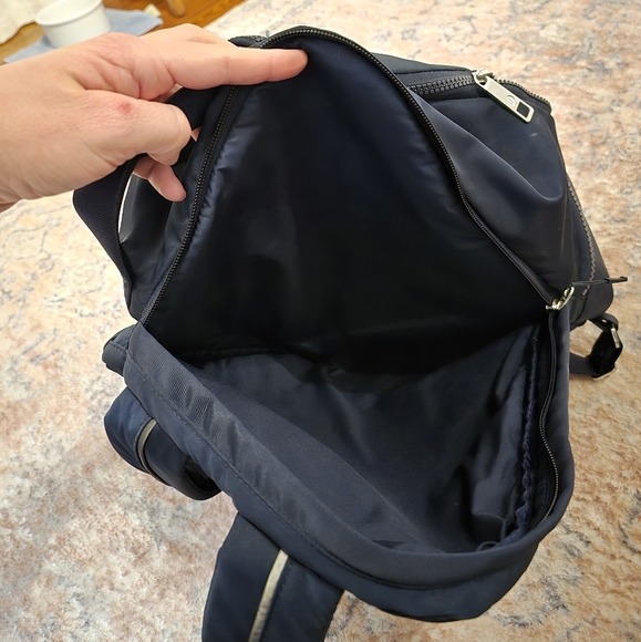 Lululemon Navy City Adventurer Backpack - Picture 4 of 14